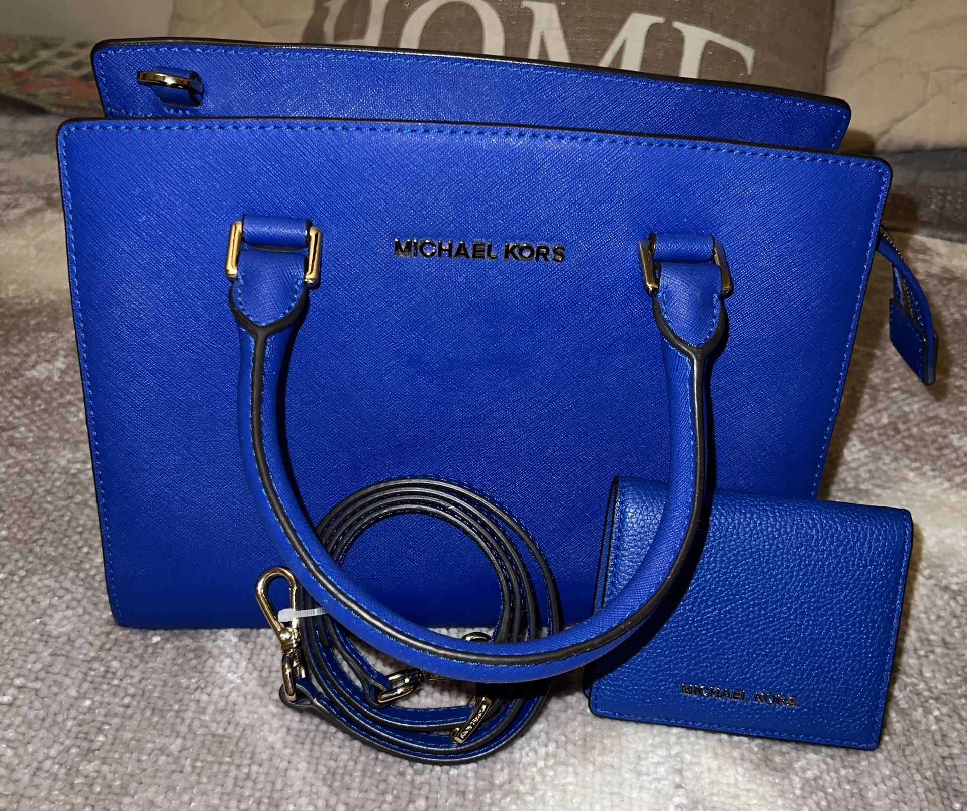 Top 100+ imagen michael kors electric blue purse 
