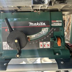 Makita Table Saw on a Bosch Folding Stand