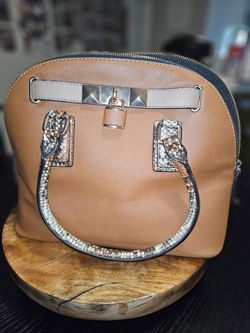 ALDO Cognac Tan & Faux Snakeskin Print Dome Handbag
Condition: Gently Used / Like New