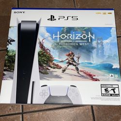 PS5 w/ Horizon Forbidden West