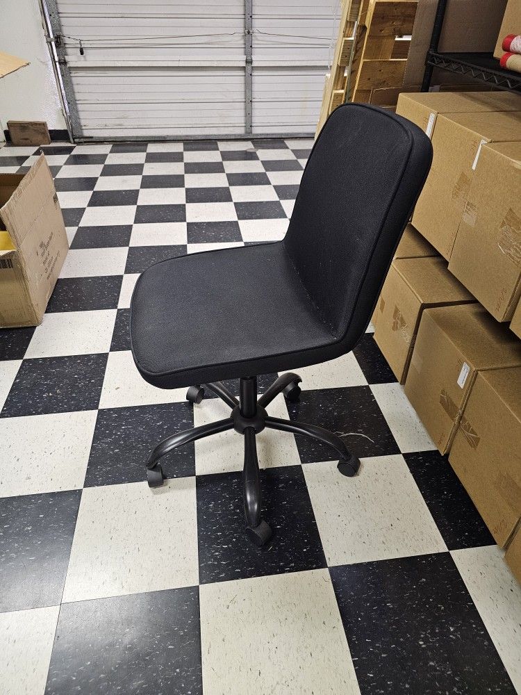 7th Haven Black Fabric Cushioned Rolling Chair