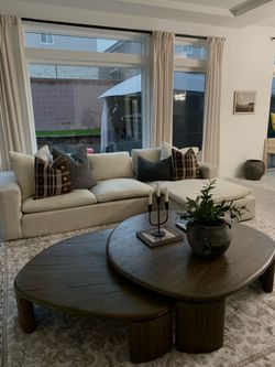 Livun spaces sectional