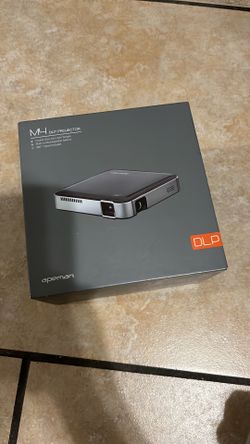 M4 DLP PROJECTOR