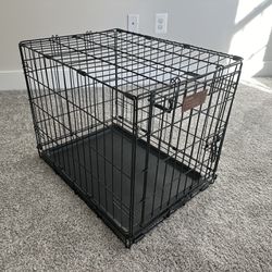 MidWest Homes  Single Door iCrate Dog Crate, Includes Leak-Proof Pan (24.8 L x 17.9 W x 19.5 H)