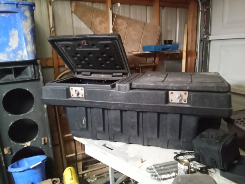 Truck Bed Tool Box