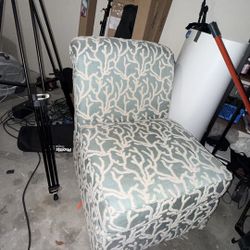 Free Couch 