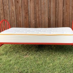 Twin Size Bed with Matress (H: 32” X W: 39.5” X L: 79.5”)