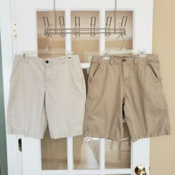 (2) Boys Khaki Flant Front Shorts Size: 18 (Tan & Lt Beige)
