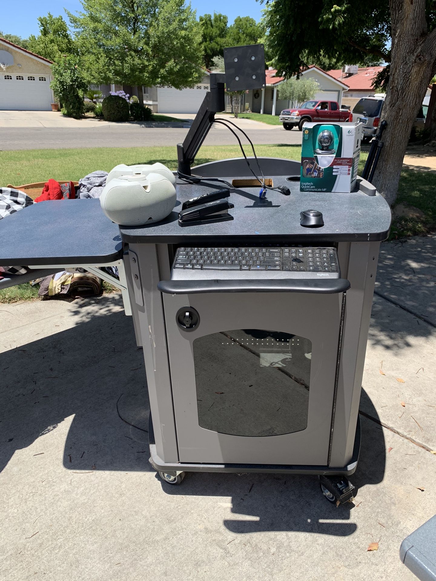 COMPUTER WORK STATION/$125 OBO!!