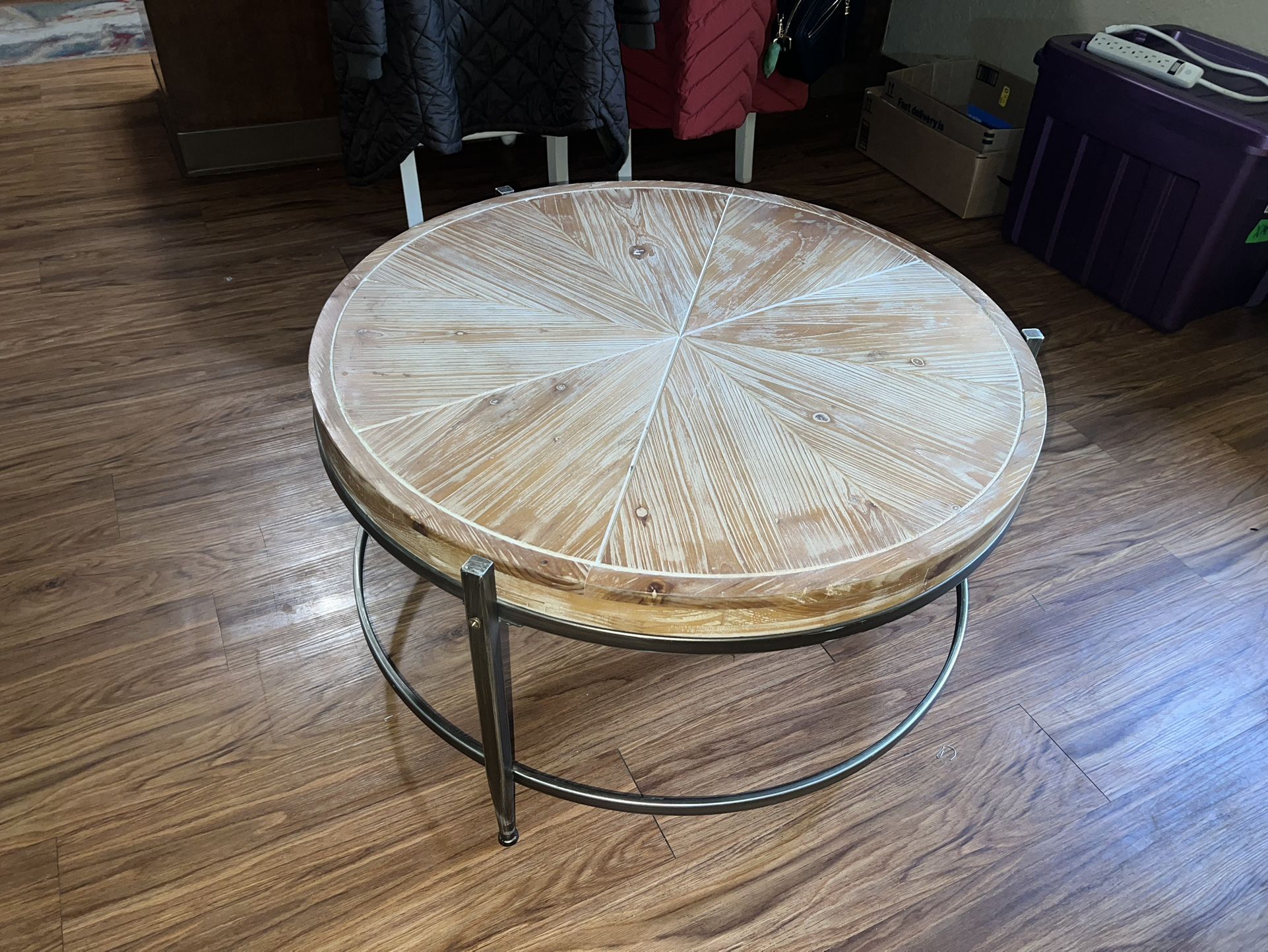Round Coffee Table 