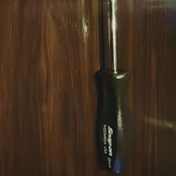 Snap On 6-Point Metric 8 mm Hard Handle Nut Driver