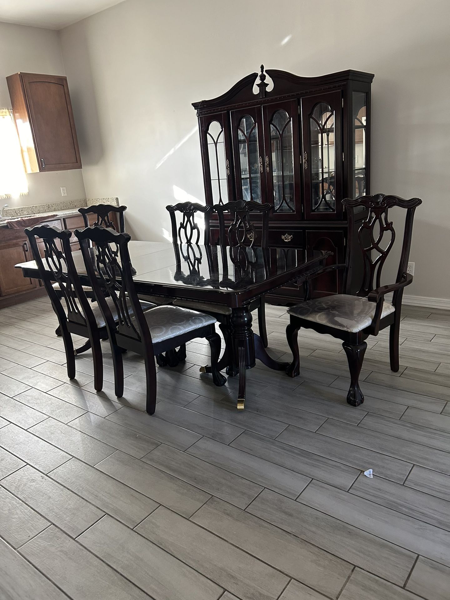 Dining table & China Cabinet 