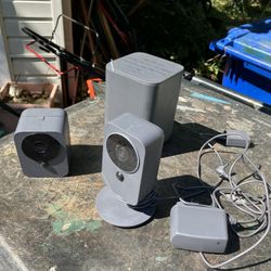 Blue By ADT Wireless Smart Home Hub Security System & Indoor Camera Pearl Grey Lot