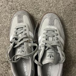 Women’s Samba Shoes