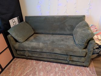 Wayfair pull out couch - green