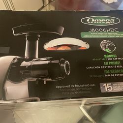 Omega Juicer J8006HDC $200 Obo