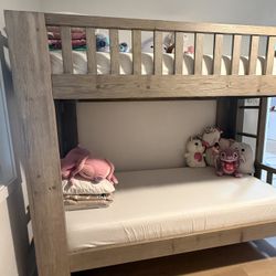 Twin Size Bunk Beds In Great Condition - Living Spaces