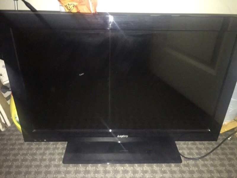 32 inch Sanyo tv