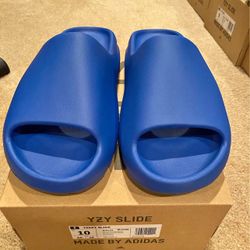 Yeezy Slide Azure