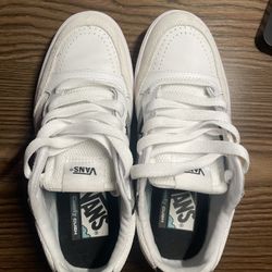 Vans- Women’s lowland white and grey CC shoes