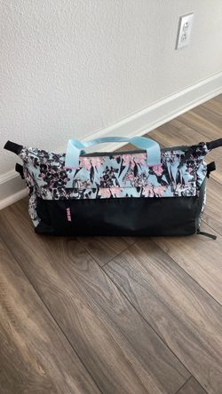 Nike Radiate Club gym duffel bag
