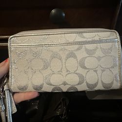 Coach Wristlet Bag 