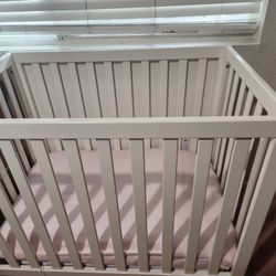 Baby Crib 
