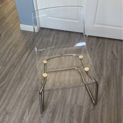 Acrylic Chair 