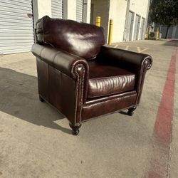 Luxury Leather Chair 