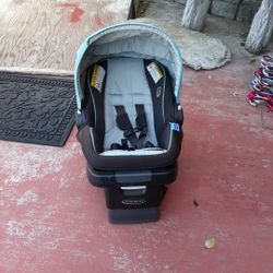 Graco Snugride Snug Lock 35 Car Seat