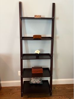 Leaning Bookcase