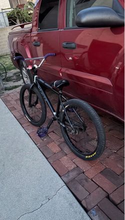 Throne 24 (shoot offers or trades)!