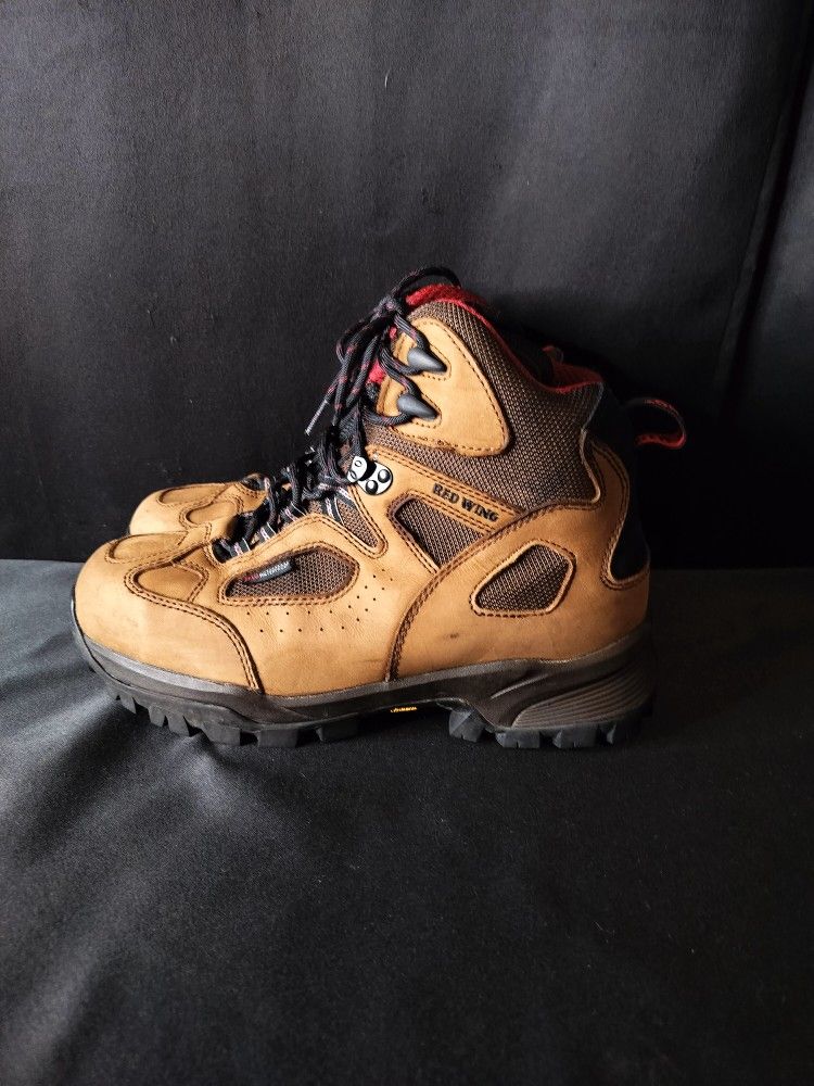 Men's Red Wing Boots (Size 8.5)