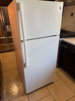 Refrigerator for apartment