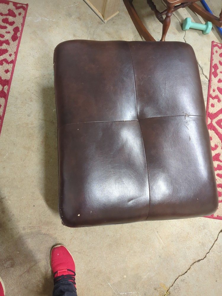 Living Room Storage Stool 26x32