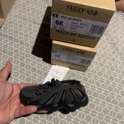 Adidas Yeezy Size 6k