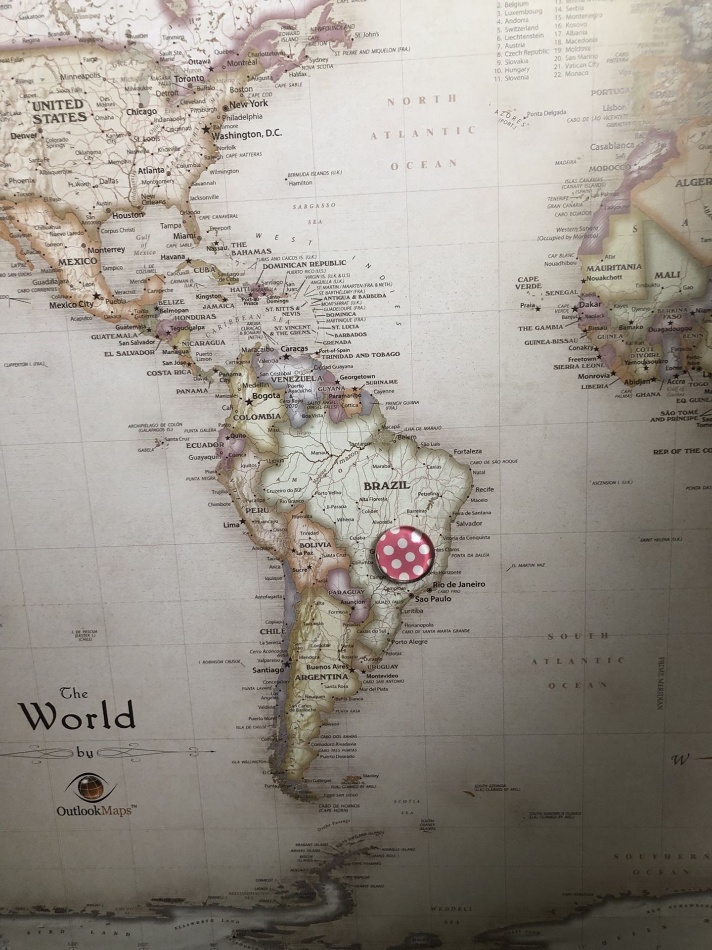 “Outlook” Map “The World” Magnet 37x24 Dark Walnut Frame