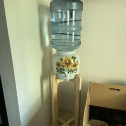 5 Gallon Water Jug & Dispenser 