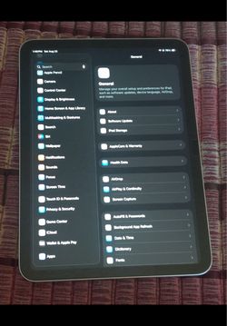 iPad A16 WiFi like new $350