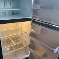 Fridgidaire Refrigerator Freezer Fridge
