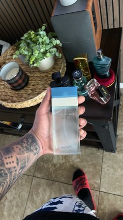 Perfumes - Colognes