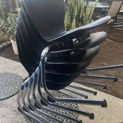6 Dining/banquet, stackable chairs
