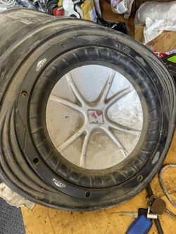 12” Kicker Sub With Roksford Fostgate Box