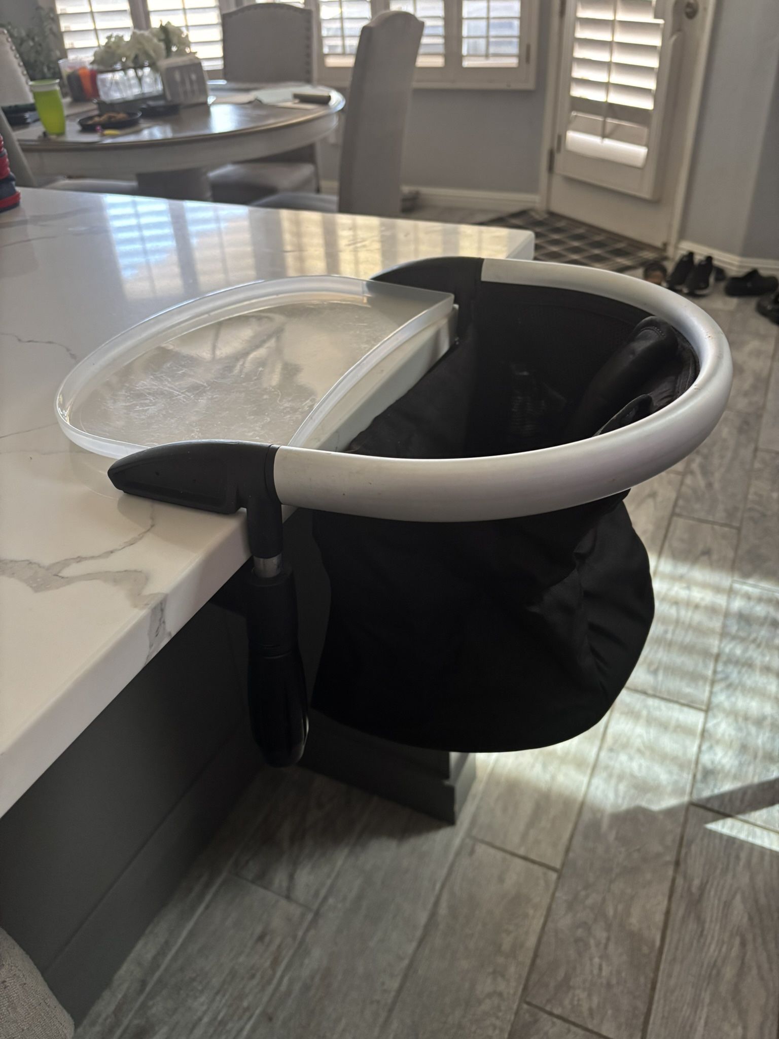 Phil and Ted’s lobster chair high chair