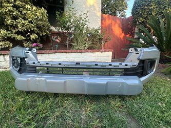 2018 Toyota Tacoma OEM Front Bumper Assembly
