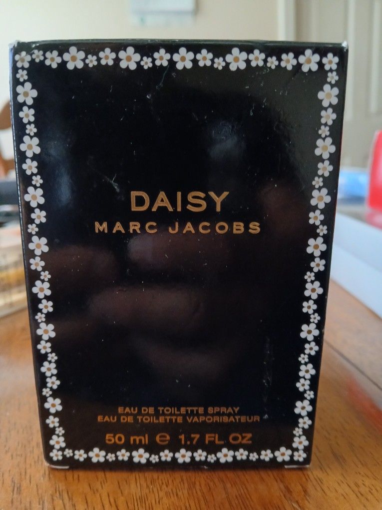 Daisy By Marc Jacobs
