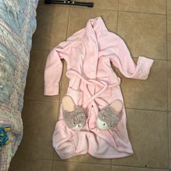 Bundle, Robe And Slippers