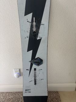 Burton custom 2021 youth 130 snowboard