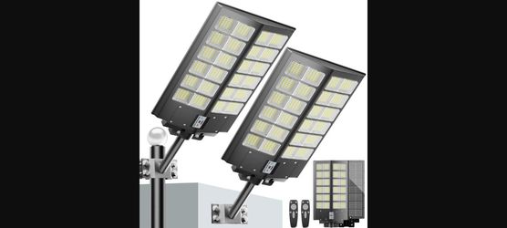 Solar Powered LED Outdoor Street Light - Dusk-to-Dawn Motion Sensor, Black