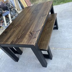 Farmhouse Dining Table 